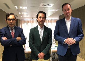 Manuel Fueyo Bros, Roberto Fernández Llera y Eduardo Rodríguez Enríquez.