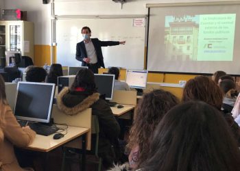 La Sindicatura de Cuentas inicia una experiencia piloto para acercar su trabajo al alumnado